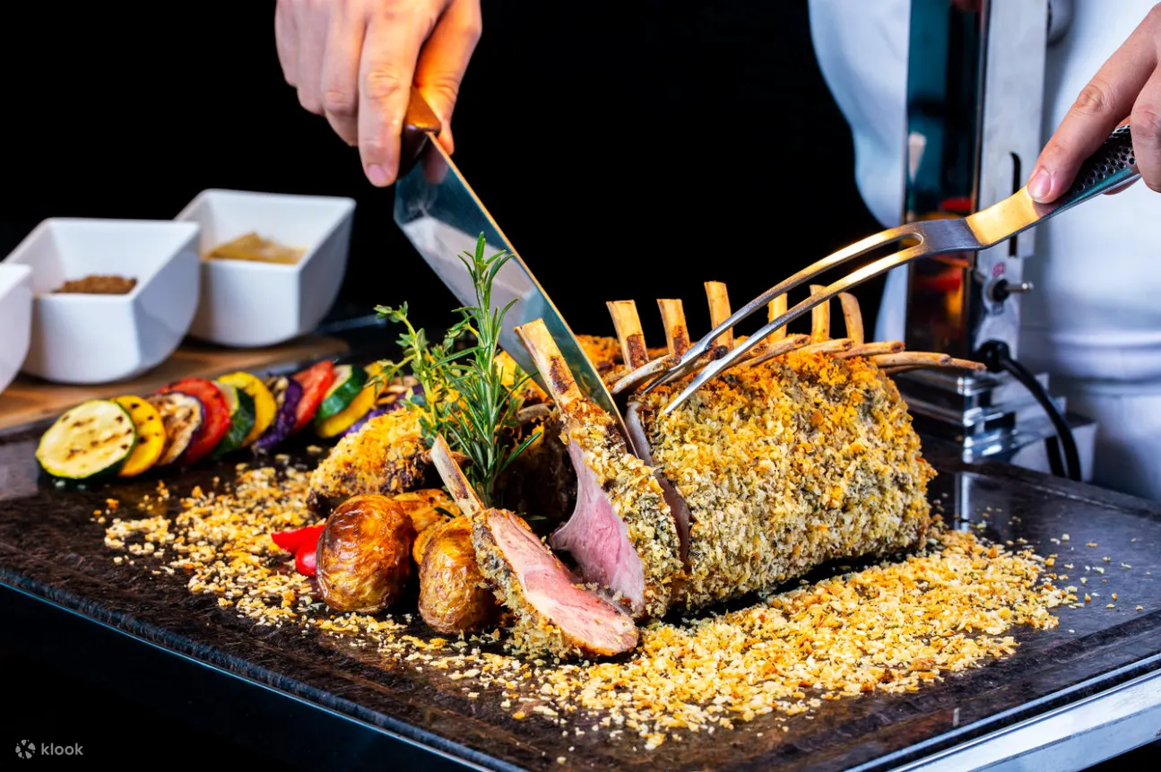 Macau Tower | 360 Cafe | Lunch Buffet, Dinner Buffet, Afternoon Tea